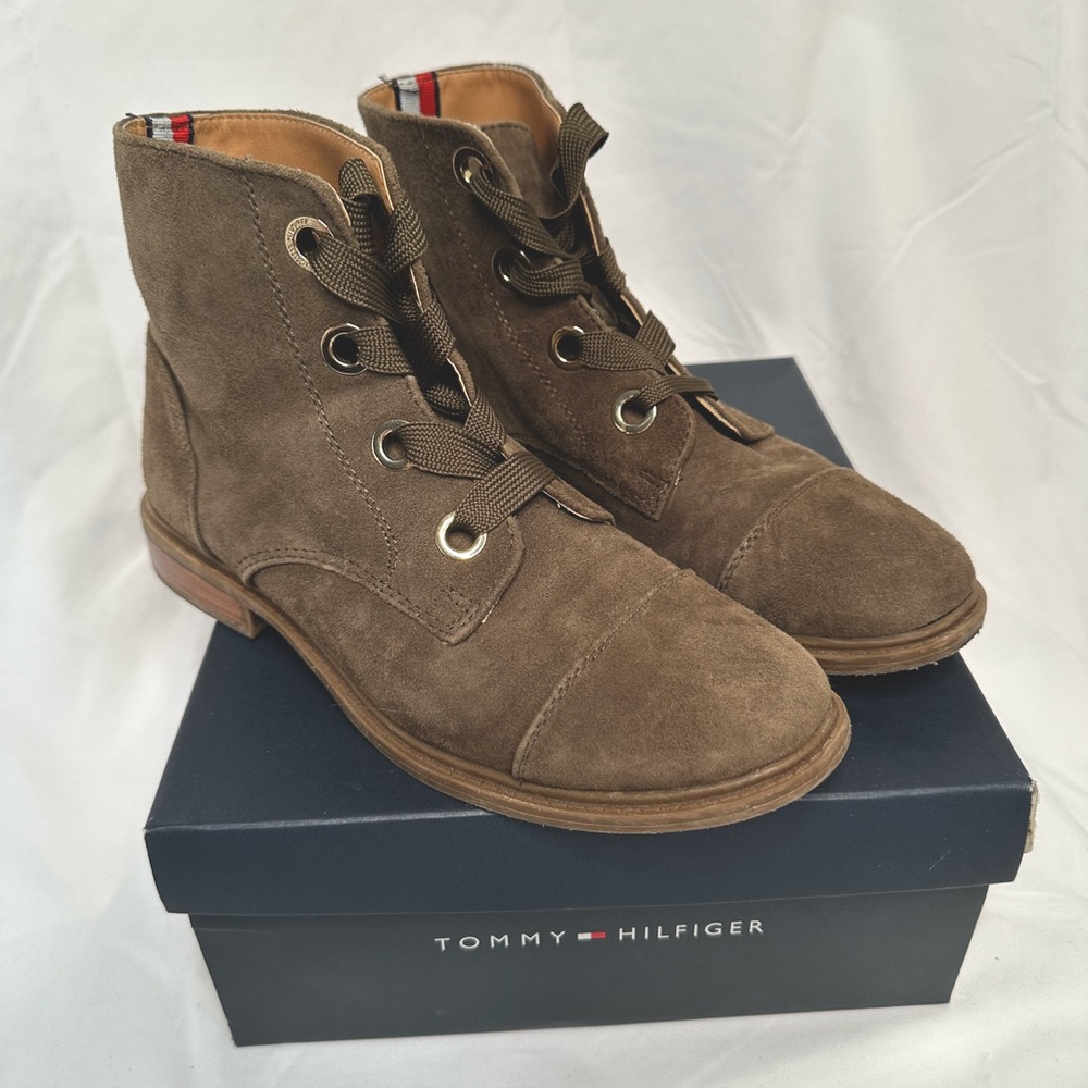 Tommy Hilfiger brown suede combat boots